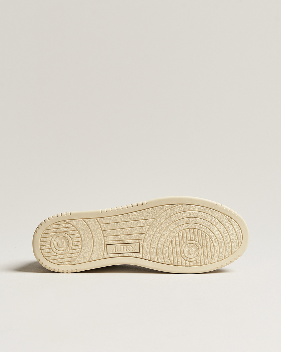 Homme | Autry Medalist Low Goat/Suede Sneaker White/Navy | Autry | Medalist Low Goat/Suede Sneaker White/Navy