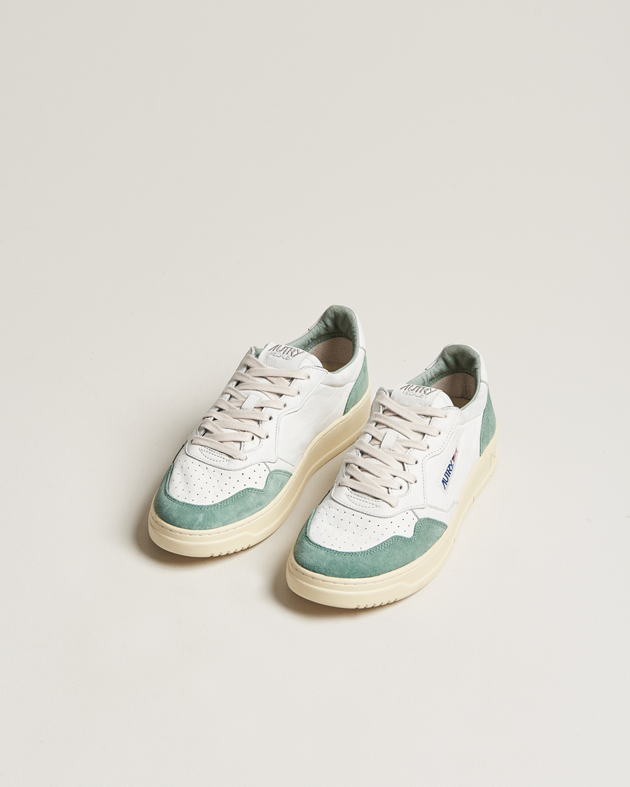 Homme | Autry Medalist Low Goat/Suede Sneaker White/Military | Autry | Medalist Low Goat/Suede Sneaker White/Military
