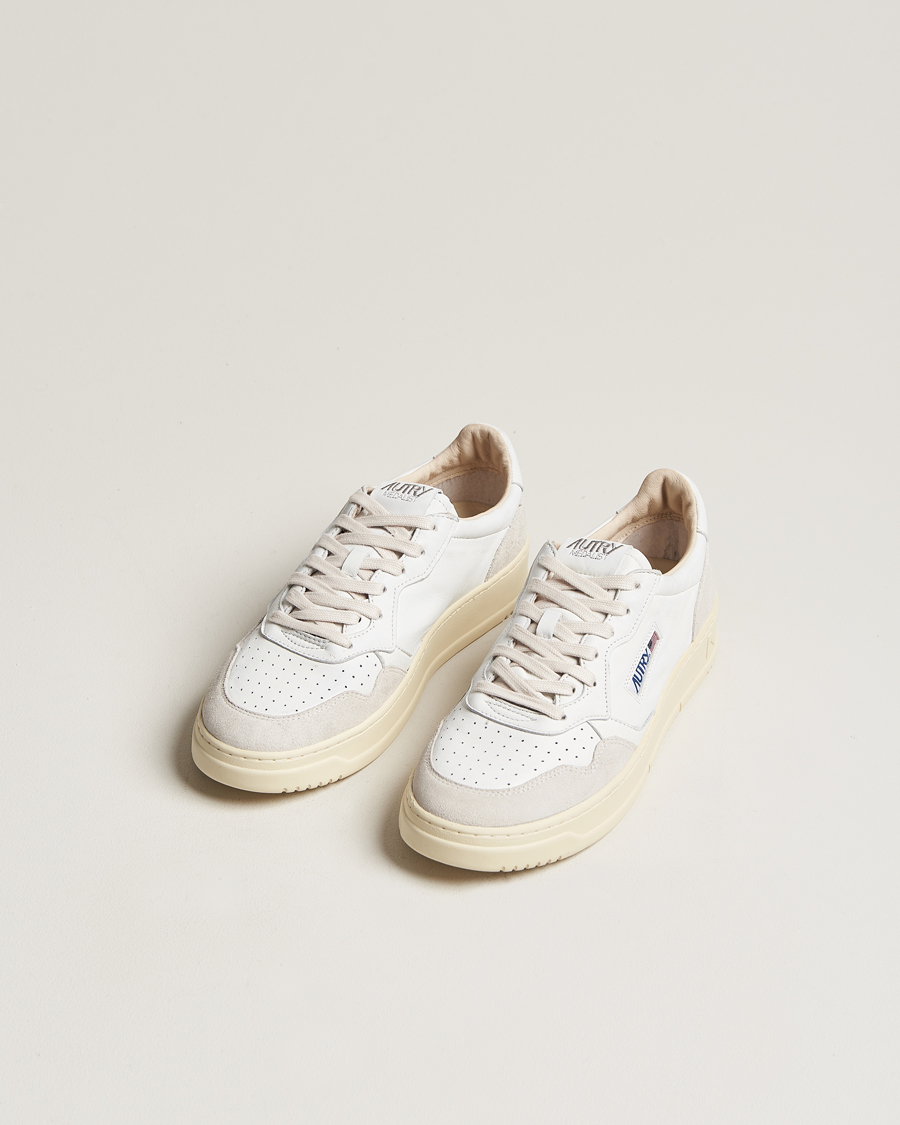 Homme | Autry Medalist Low Goat/Suede Sneaker White/Grey | Autry | Medalist Low Goat/Suede Sneaker White/Grey