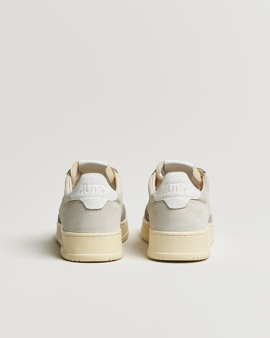 Heren | Autry Medalist Low Suede Sneaker Grey/Cream | Autry | Medalist Low Suede Sneaker Grey/Cream