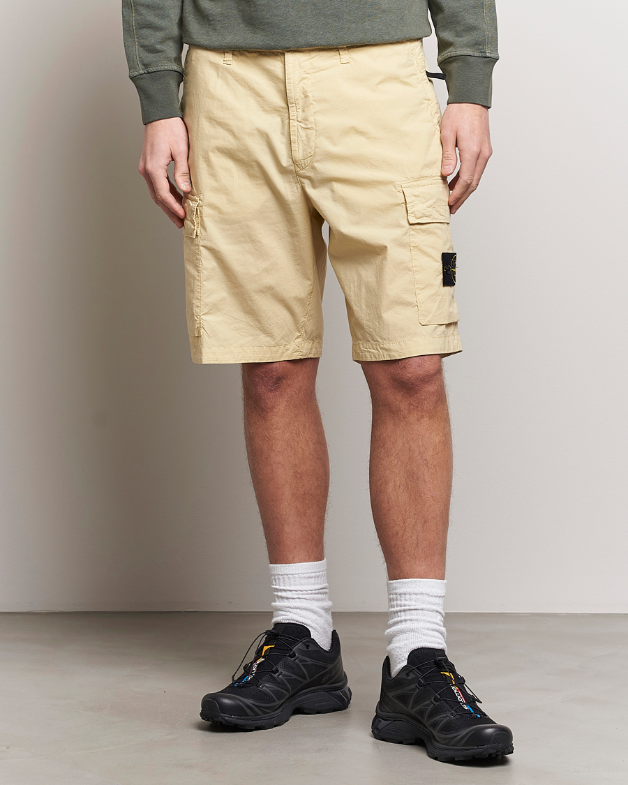 Homme | Shorts | Stone Island | Stretch Cotton Tela Regular Fit Cargo Shorts Beige