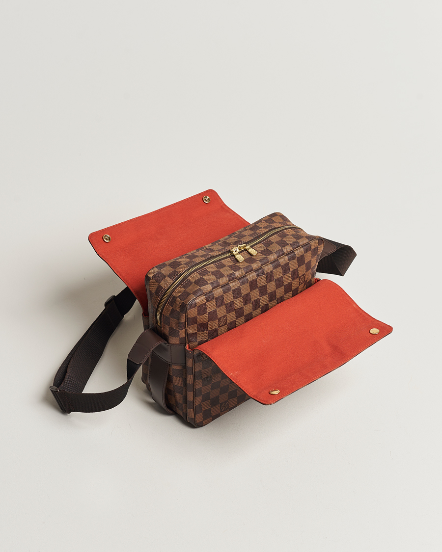 Homme | Louis Vuitton Pre-Owned Naviglio Messenger Bag Damier Ebene | Louis Vuitton Pre-Owned | Naviglio Messenger Bag Damier Ebene