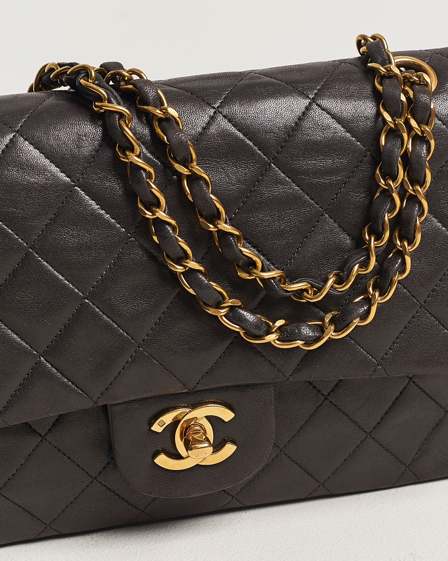 Homme | Chanel Pre-Owned Classic Medium Flap Bag Calf Leather Black | Chanel Pre-Owned | Classic Medium Flap Bag Calf Leather Black