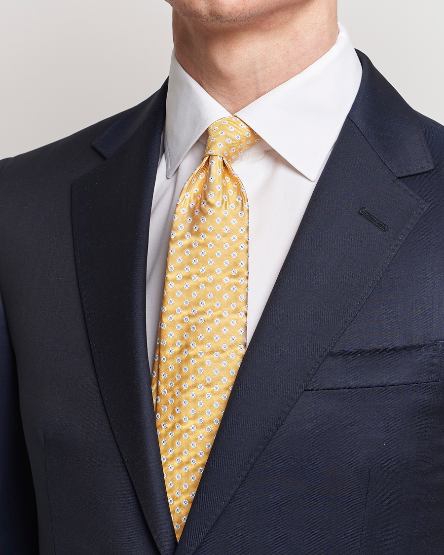 Heren | Kiton Micro Flower Silk Tie Yellow | Kiton | Micro Flower Silk Tie Yellow