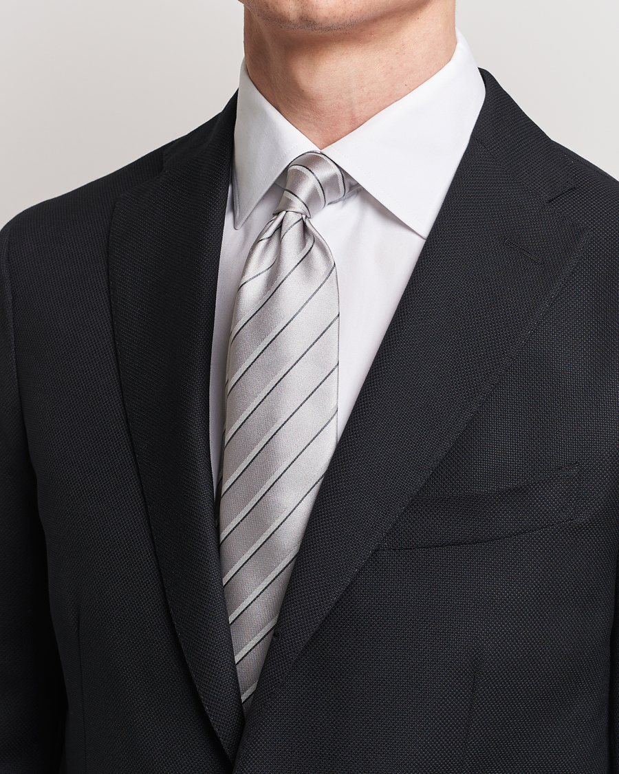 Heren | Giorgio Armani Regimental Stripe Silk Tie Light Grey | Giorgio Armani | Regimental Stripe Silk Tie Light Grey