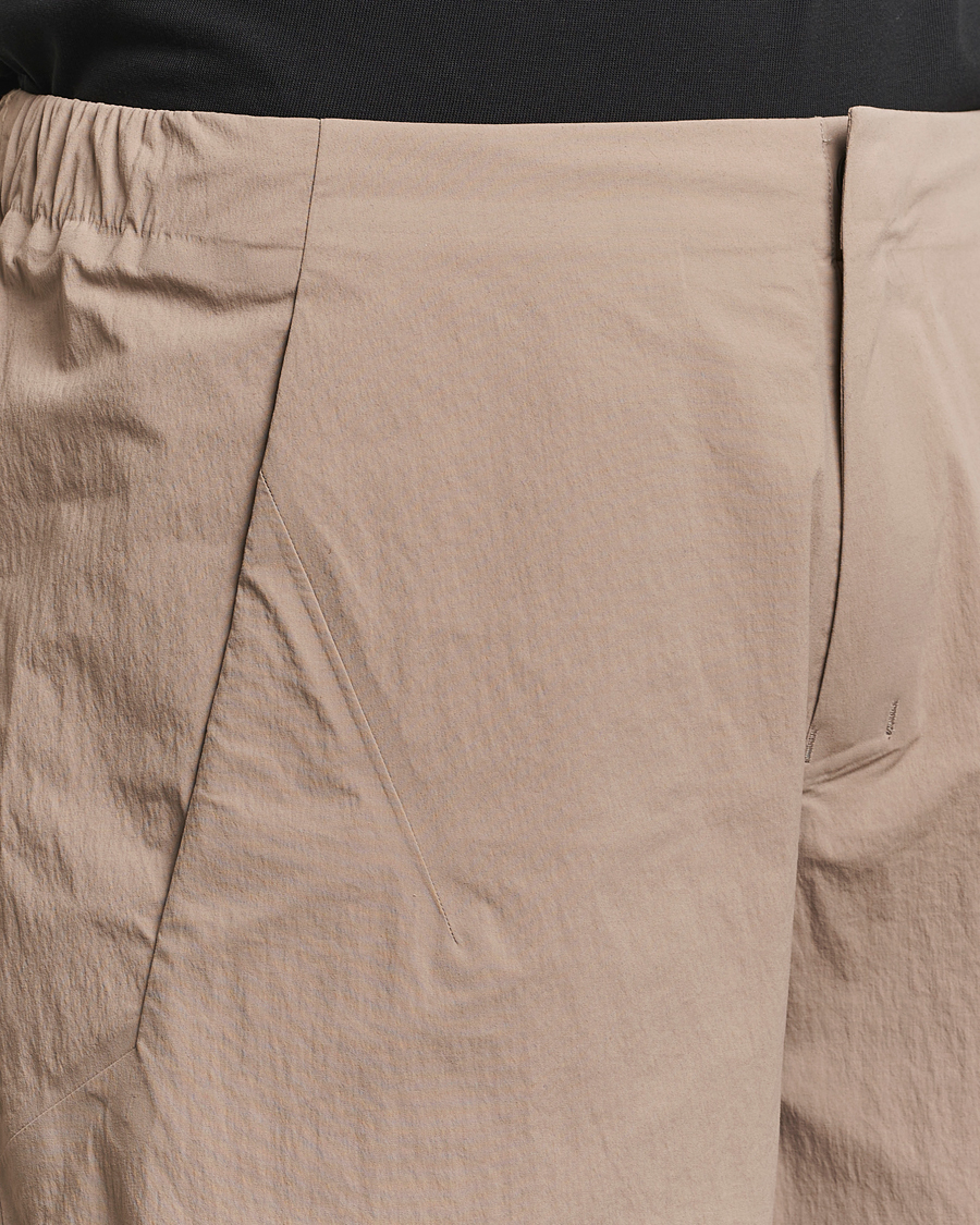 Heren | Korte broek | Arc'teryx Veilance | Spere Lightweight Water Repellent Shorts Soil