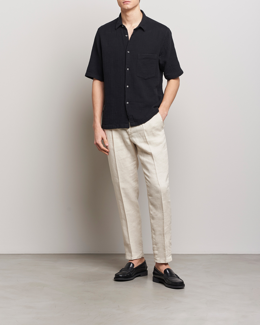 Homme | Chemises | Oscar Jacobson | Short Sleeve City Crepe Cotton Shirt Black