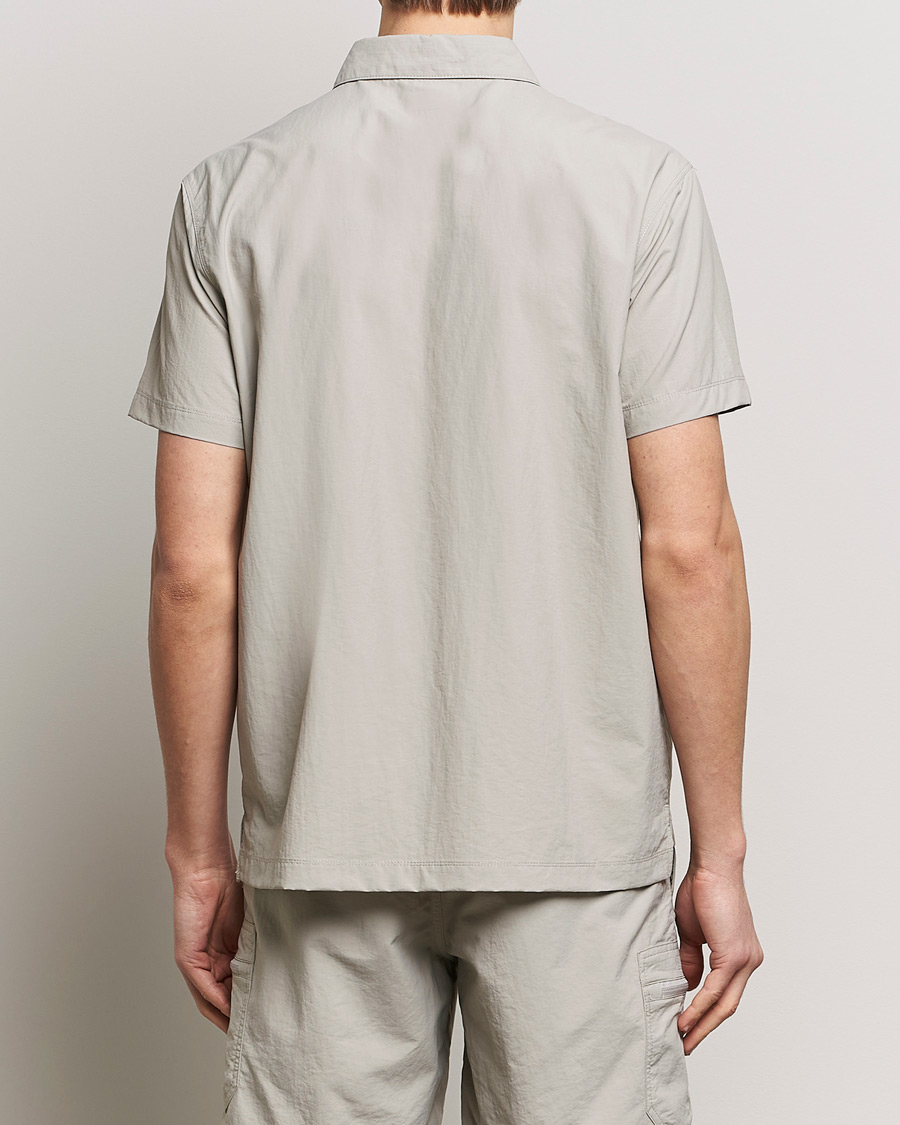 Heren | Overhemden | Columbia | Mountaindale Short Sleeve Outdoor Shirt Flint Grey