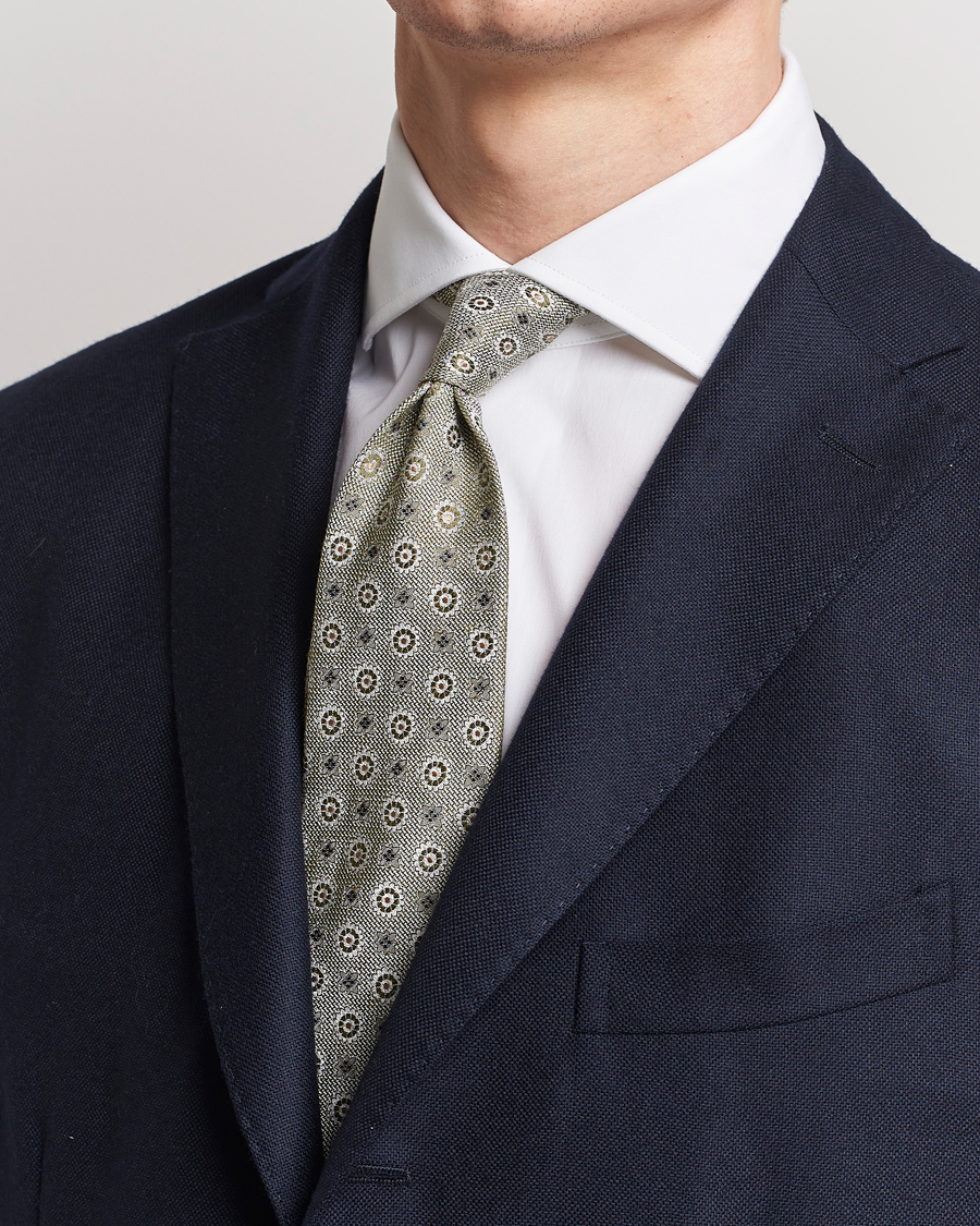 Heren | Amanda Christensen Linen/Silk Printed Flower 8cm Tie Green | Amanda Christensen | Linen/Silk Printed Flower 8cm Tie Green