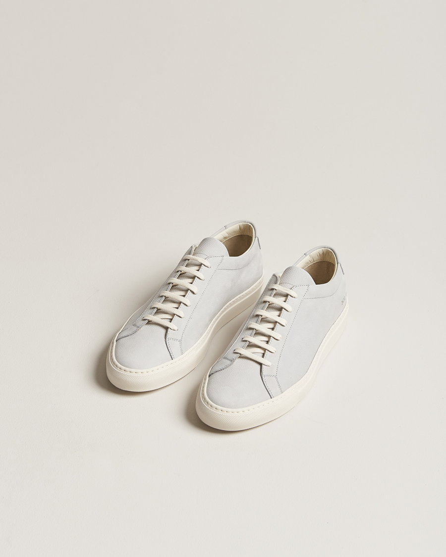 Heren | Common Projects Original Achilles Pebbled Nubuck Sneaker Grey | Common Projects | Original Achilles Pebbled Nubuck Sneaker Grey