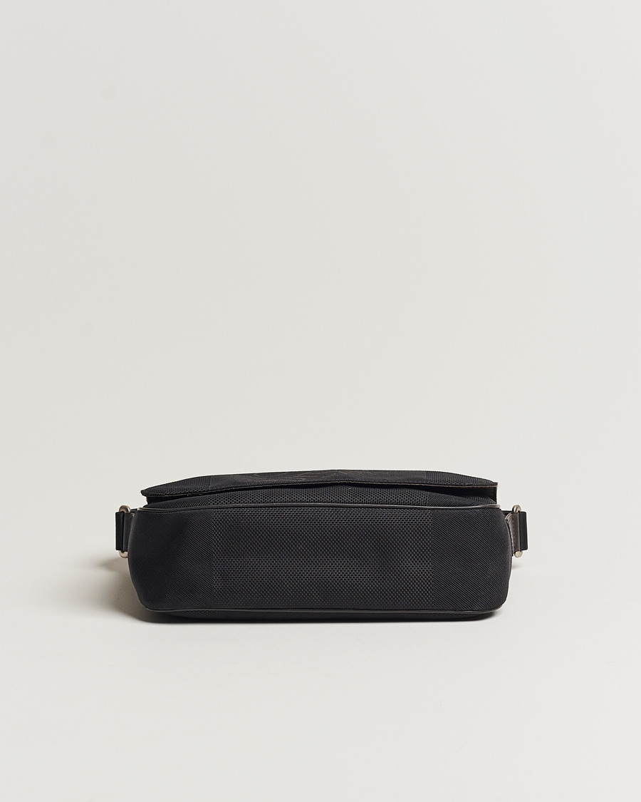 Homme | Louis Vuitton Pre-Owned Canvas Messenger Bag Damier Geant | Louis Vuitton Pre-Owned | Canvas Messenger Bag Damier Geant
