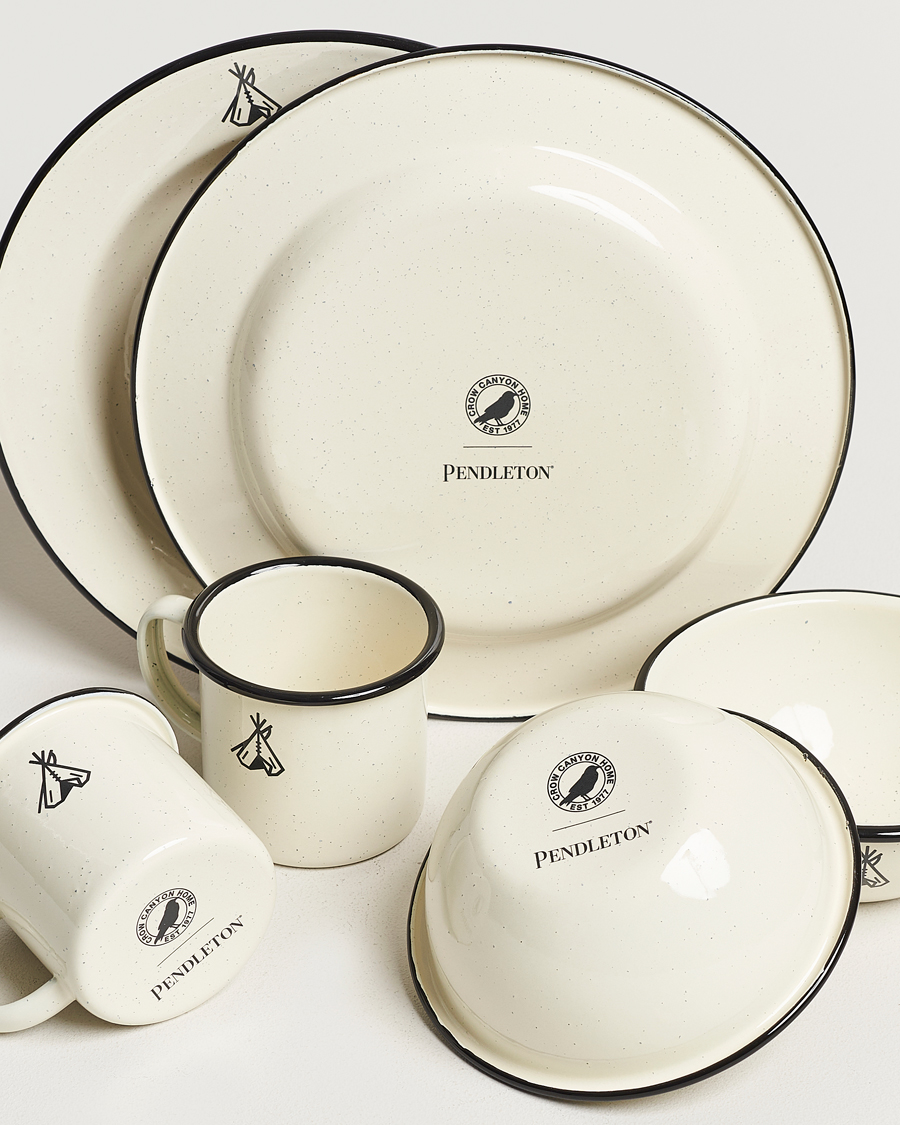 Homme | Pendleton Camp Enamelware Set Ivory | Pendleton | Camp Enamelware Set Ivory