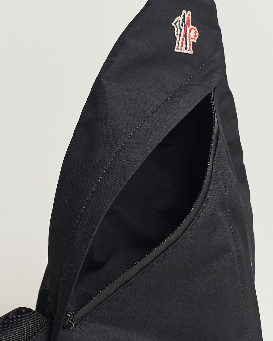 Homme | Moncler Grenoble Cross Body Bag Black | Moncler Grenoble | Cross Body Bag Black