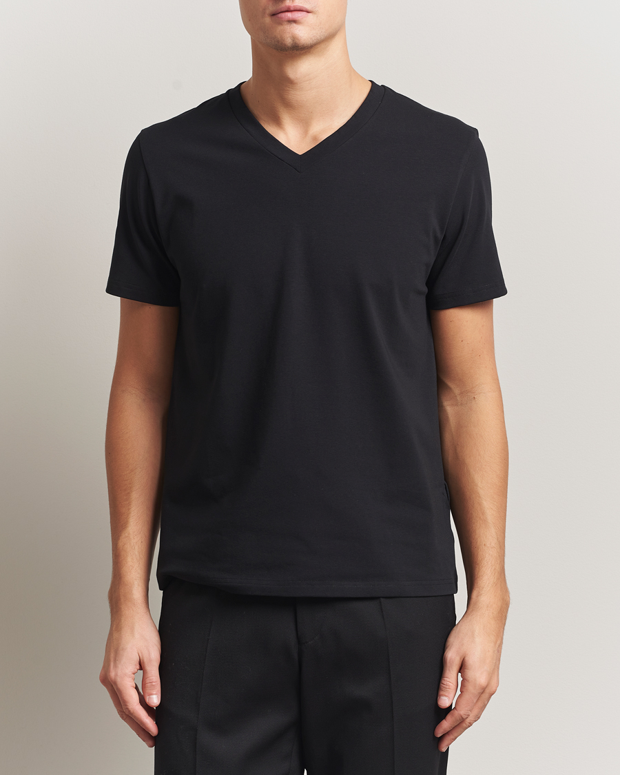 Heren | T-shirts | Filippa K | Organic Cotton V-Neck T-Shirt Black