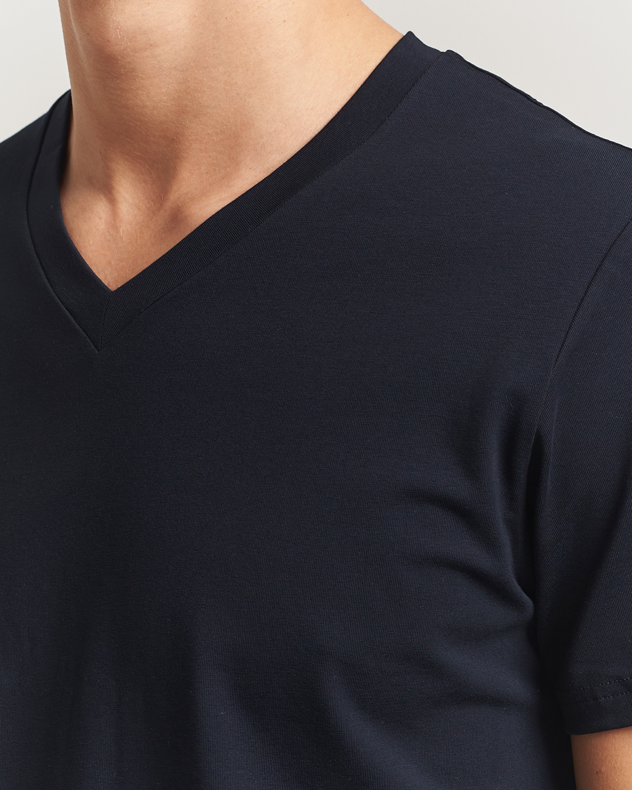 Homme | T-shirts | Filippa K | Organic Cotton V-Neck T-Shirt Navy