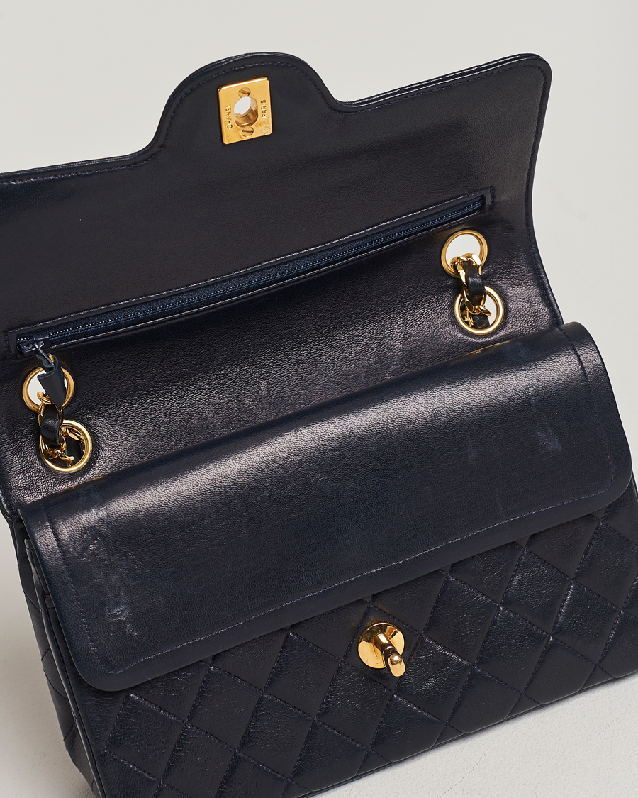 Homme | Chanel Pre-Owned Small Classic Flap Bag Navy | Chanel Pre-Owned | Small Classic Flap Bag Navy