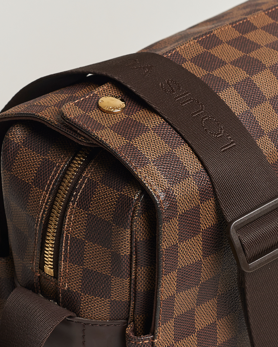 Homme | Louis Vuitton Pre-Owned Naviglio Messenger Bag Damier Ebene | Louis Vuitton Pre-Owned | Naviglio Messenger Bag Damier Ebene