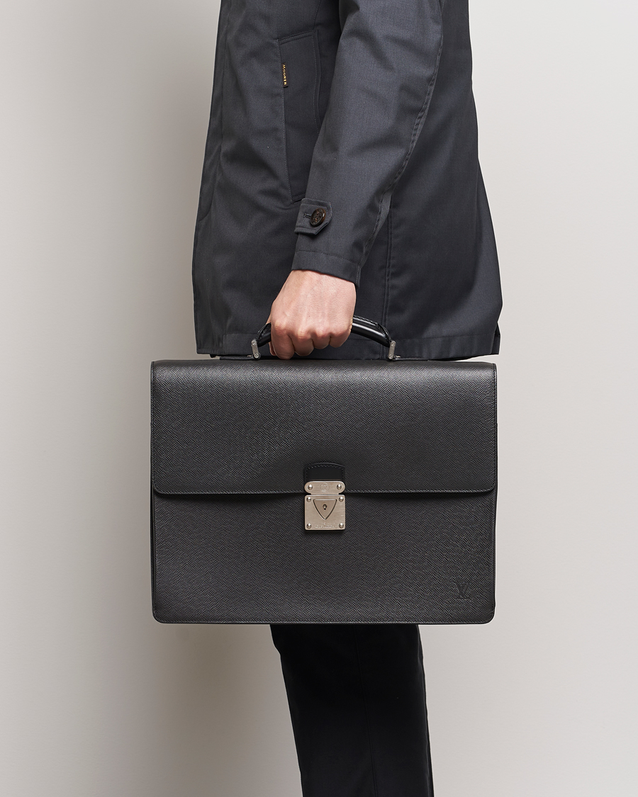 Homme | Louis Vuitton Pre-Owned Robusto Breifcase Black | Louis Vuitton Pre-Owned | Robusto Breifcase Black