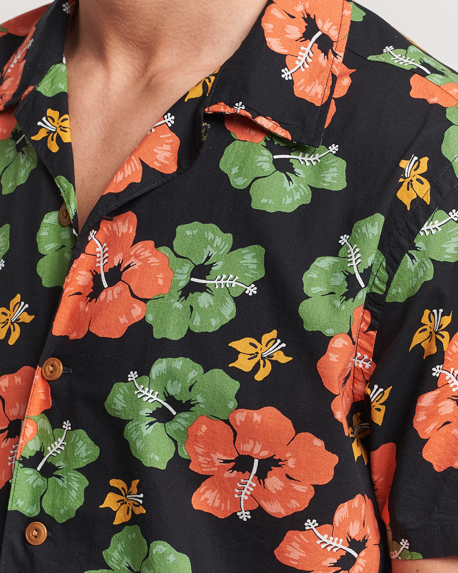 Heren | Overhemden | Nudie Jeans | Arvid Flower Hawaii Shirt Black