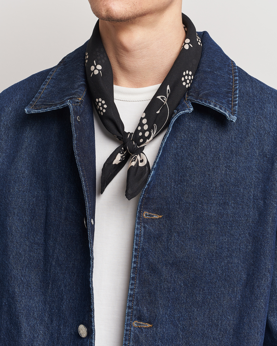 Homme | Nudie Jeans Ingrid Ornament Bandana Black | Nudie Jeans | Ingrid Ornament Bandana Black