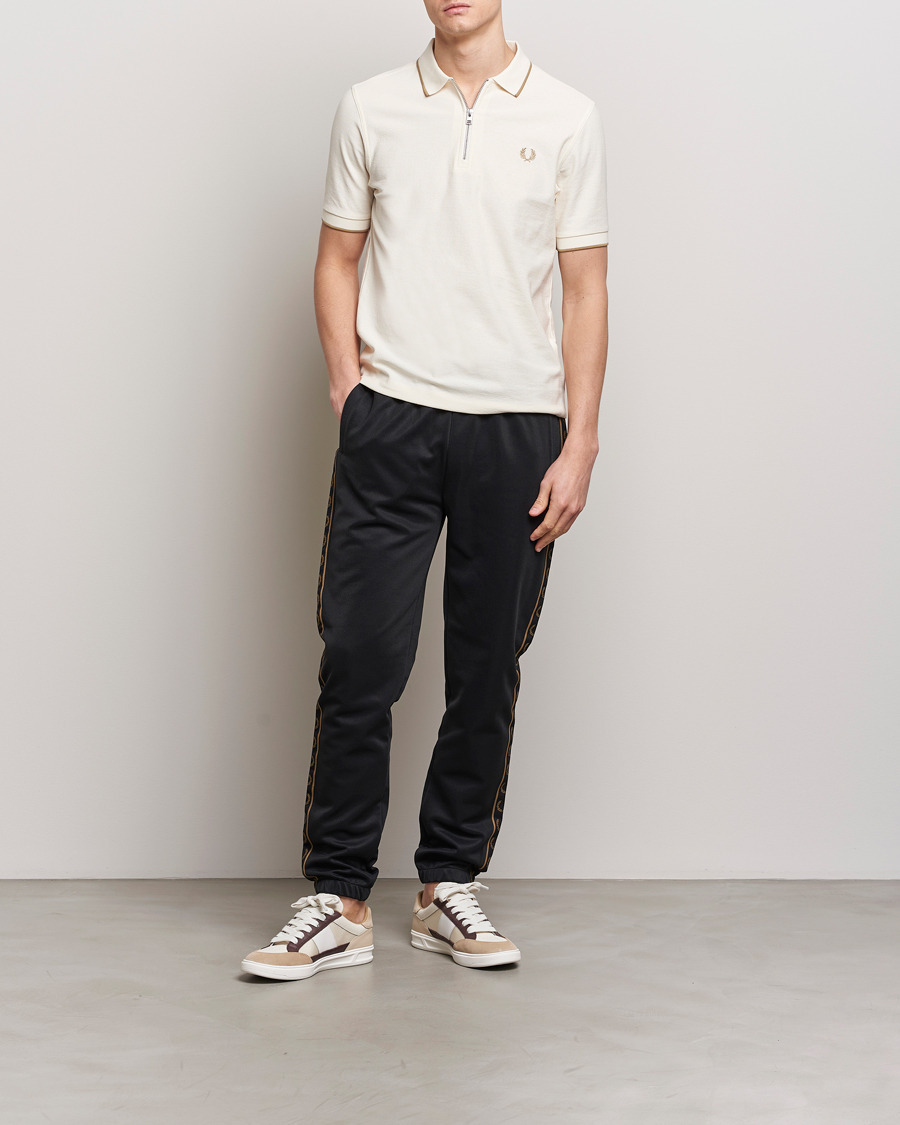 Homme | Polos | Fred Perry | Crépe Half Zip Polo Ecru