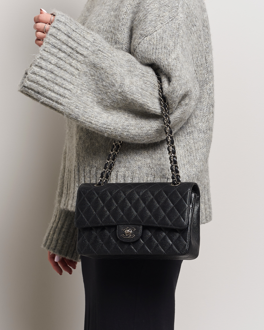 Homme | Chanel Pre-Owned Classic Medium Double Flap Bag Caviar Leather Black | Chanel Pre-Owned | Classic Medium Double Flap Bag Caviar Leather Black
