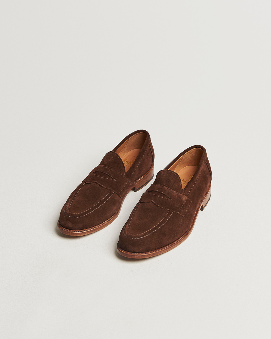 Heren | Instappers | Sanders | Aldwych Suede Penny Loafer Polo Snuff