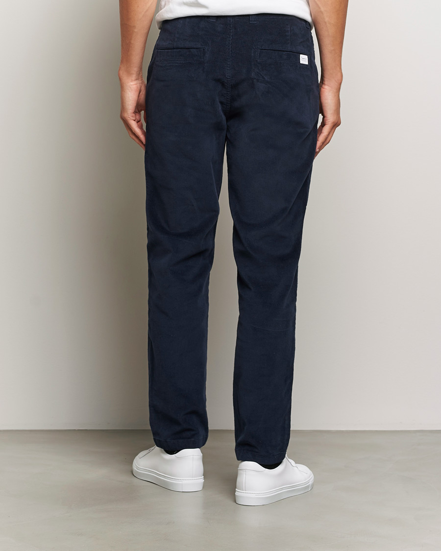 Homme | Pantalons | KnowledgeCotton Apparel | Chuck Regular Cord Trousers Navy