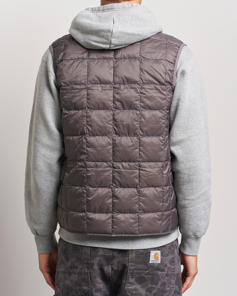 Heren | Gilets | TAION | V-Neck Lightweight Down Vest Gray