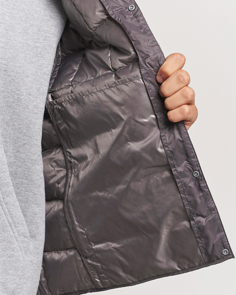 Heren | Gilets | TAION | V-Neck Lightweight Down Vest Gray