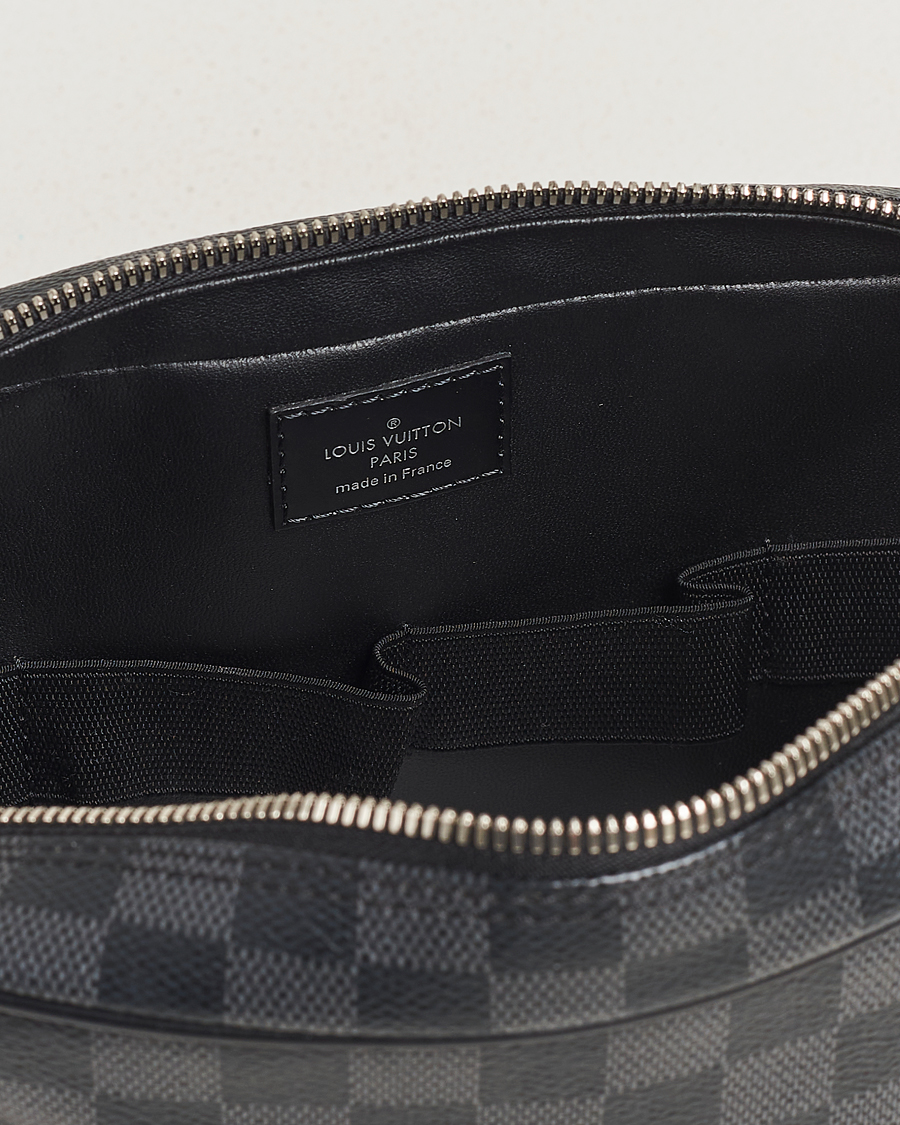 Homme | Louis Vuitton Pre-Owned Toiletry Damier Graphite | Louis Vuitton Pre-Owned | Toiletry Damier Graphite
