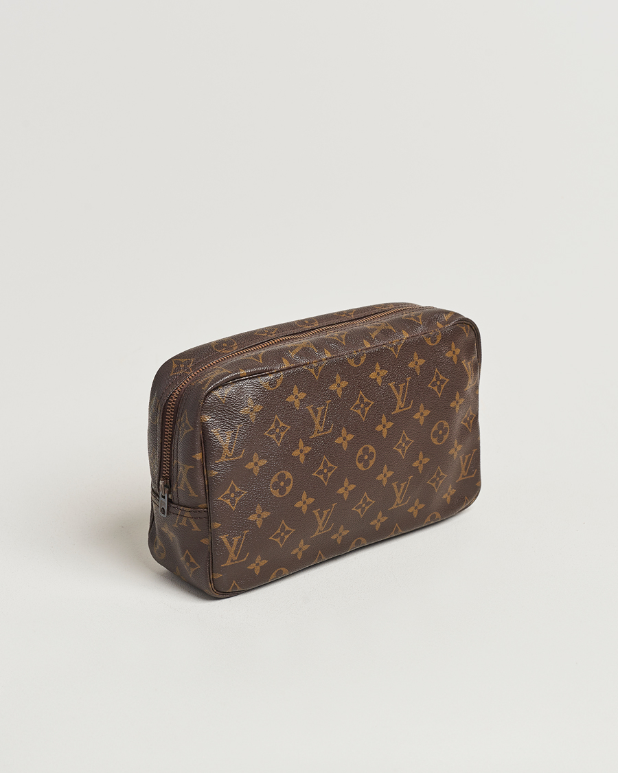 Homme | Louis Vuitton Pre-Owned Trousse Washbag 28 Monogram | Louis Vuitton Pre-Owned | Trousse Washbag 28 Monogram