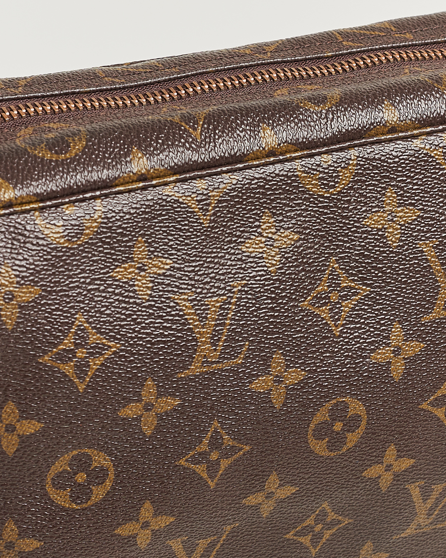 Homme | Louis Vuitton Pre-Owned Trousse Washbag 28 Monogram | Louis Vuitton Pre-Owned | Trousse Washbag 28 Monogram