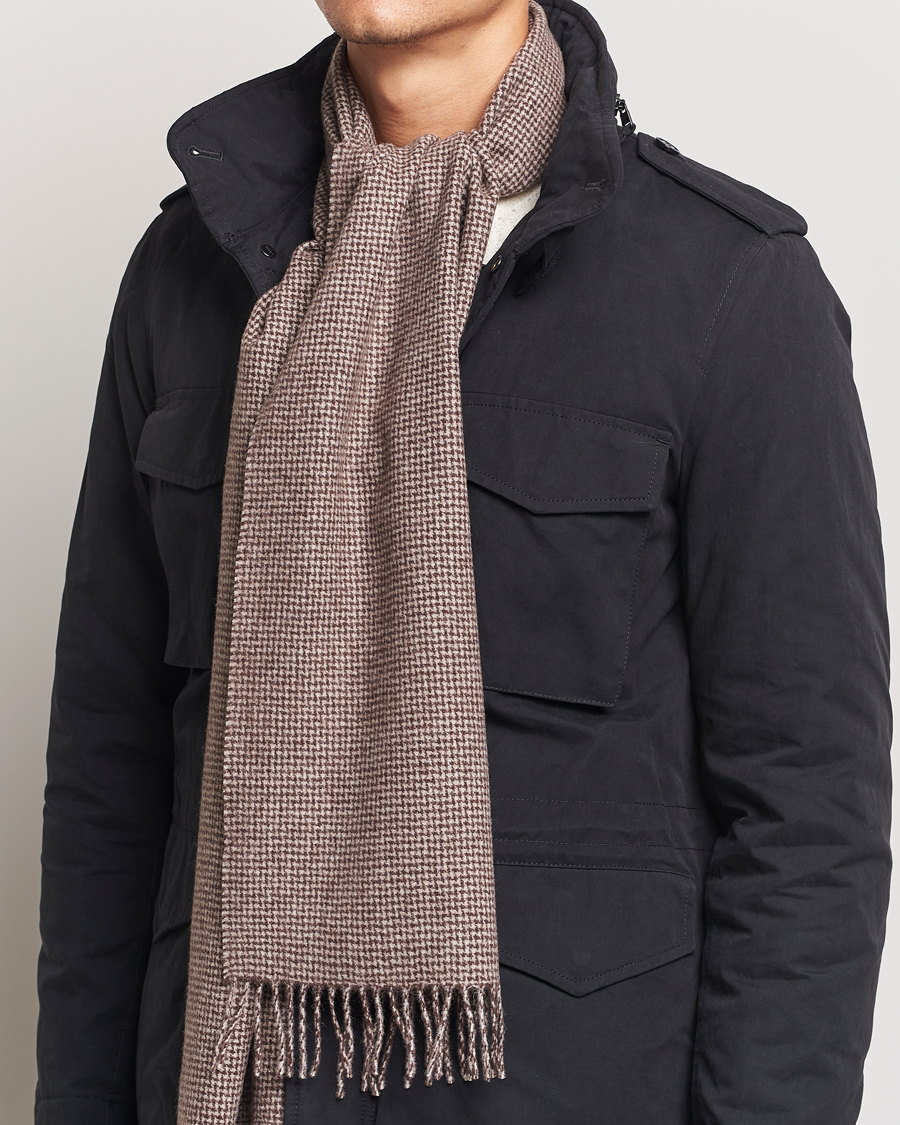 Heren | Amanda Christensen Merino Wool Dogtooth Scarf Beige Melange | Amanda Christensen | Merino Wool Dogtooth Scarf Beige Melange