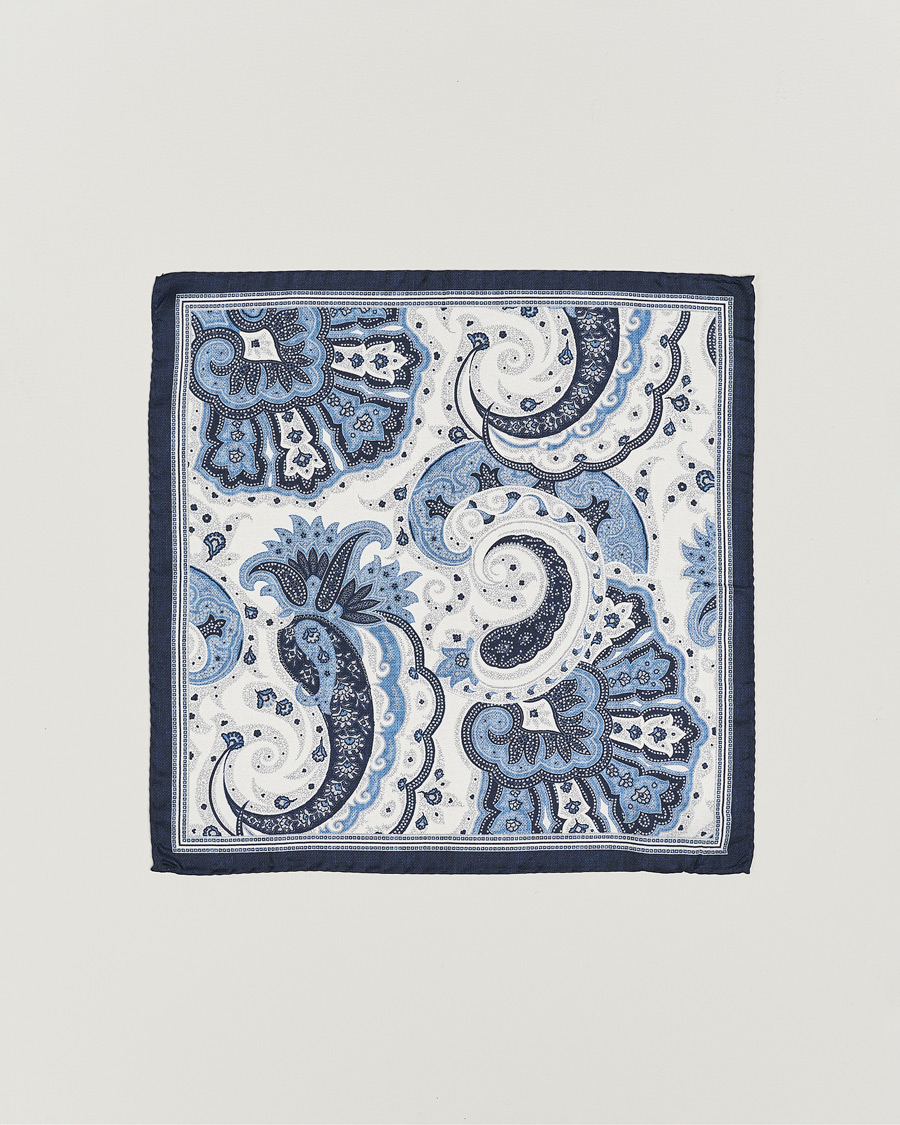 Heren | Amanda Christensen Silk Twill Printed Flower Pocket Square Navy | Amanda Christensen | Silk Twill Printed Flower Pocket Square Navy