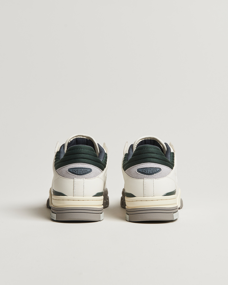 Homme | Axel Arigato Onyx Sneaker White/Green | Axel Arigato | Onyx Sneaker White/Green