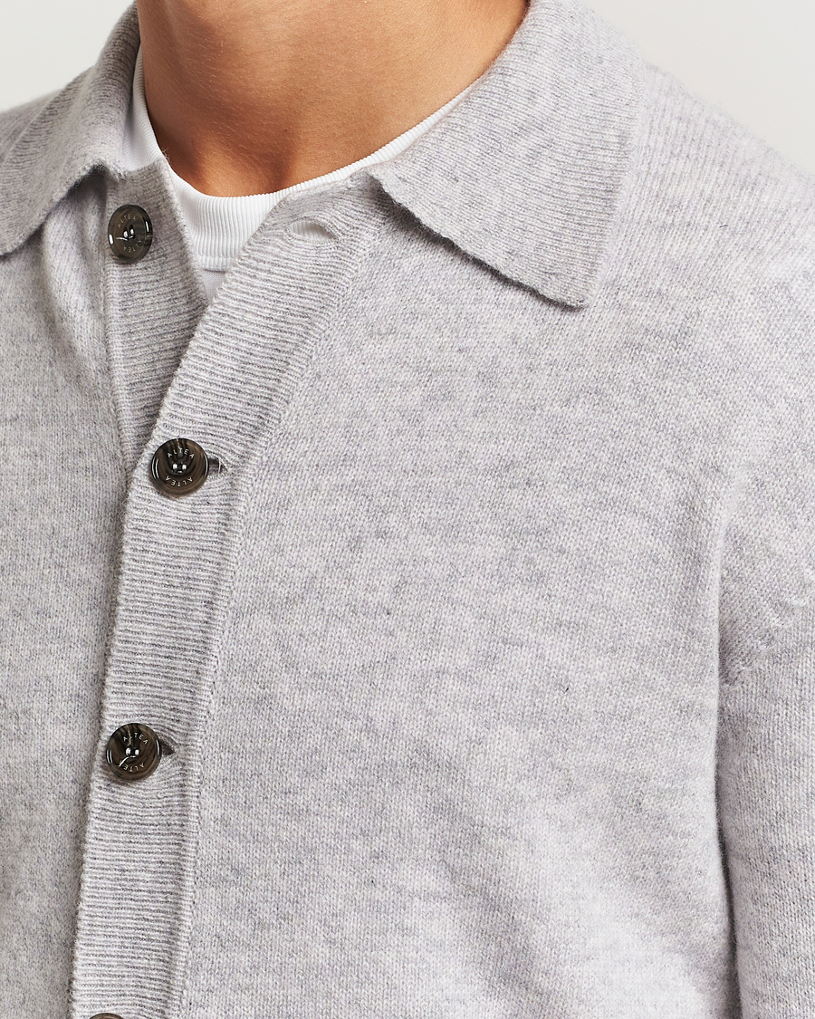Heren | Truien | Altea | Shetland Collared Cardigan Light Grey