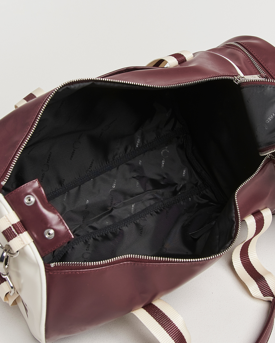Homme | Fred Perry Classic Barrel Bag Oxblood/Ecru | Fred Perry | Classic Barrel Bag Oxblood/Ecru