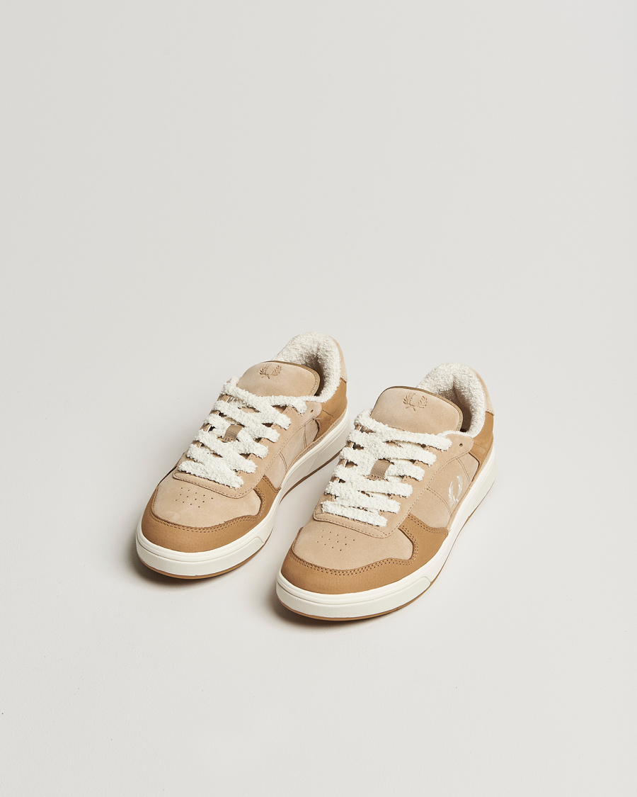 Homme | Fred Perry B300 Textured Nubuck/Suede Sneaker Warmstone/Ecru | Fred Perry | B300 Textured Nubuck/Suede Sneaker Warmstone/Ecru