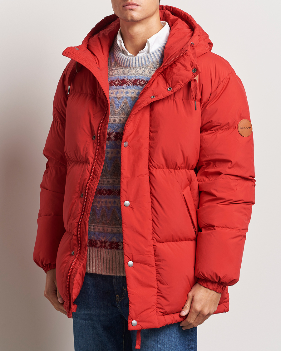 Heren | Jassen | GANT | Expedition Down Puffer Ruby Red