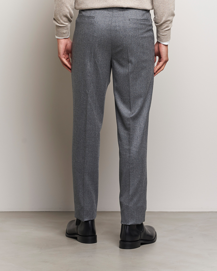 Homme | Pantalons | Brunello Cucinelli | Slim Fit Pleated Flannel Trousers Grey Melange