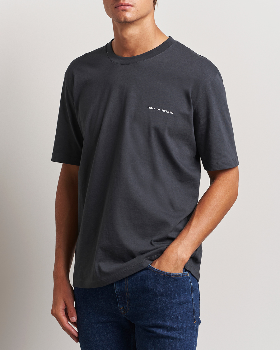 Heren | T-shirts | Tiger of Sweden | Pro Cotton Logo T-Shirt Charcoal