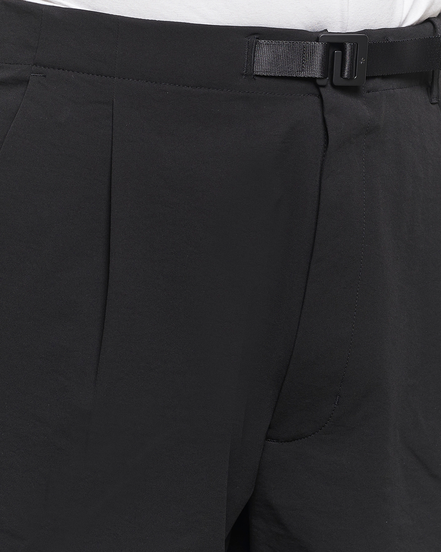Heren | Broeken | Goldwin | One Tuck Tapered Stretch Pants Black