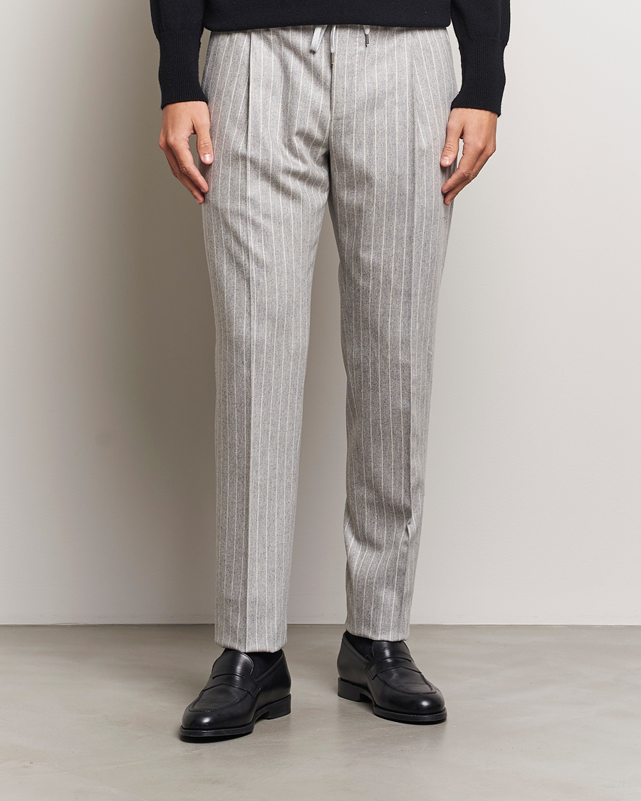 Homme | Pantalons | PT01 | Slim Fit Wool/Cashmere Drawstring Trousers Light Grey