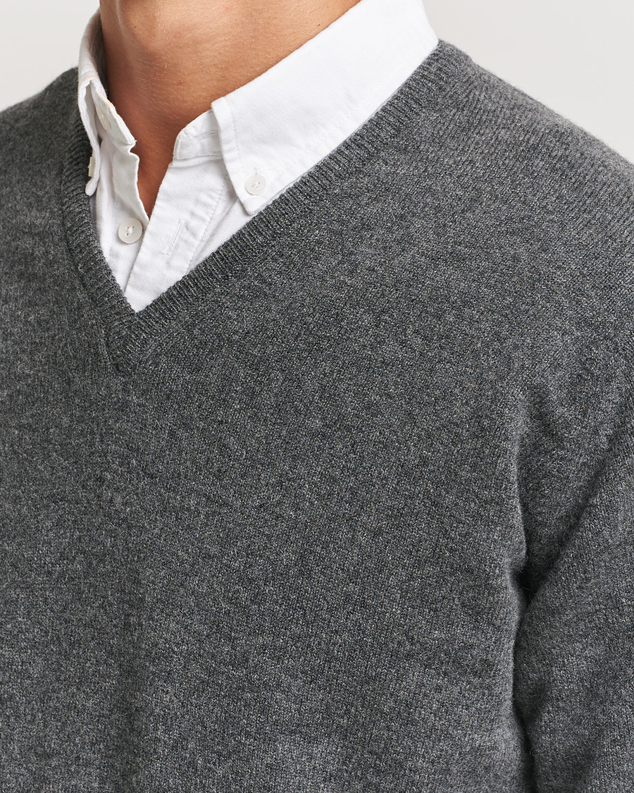 Heren | Truien | William Lockie | Rob Lambswool V-Neck Cliff