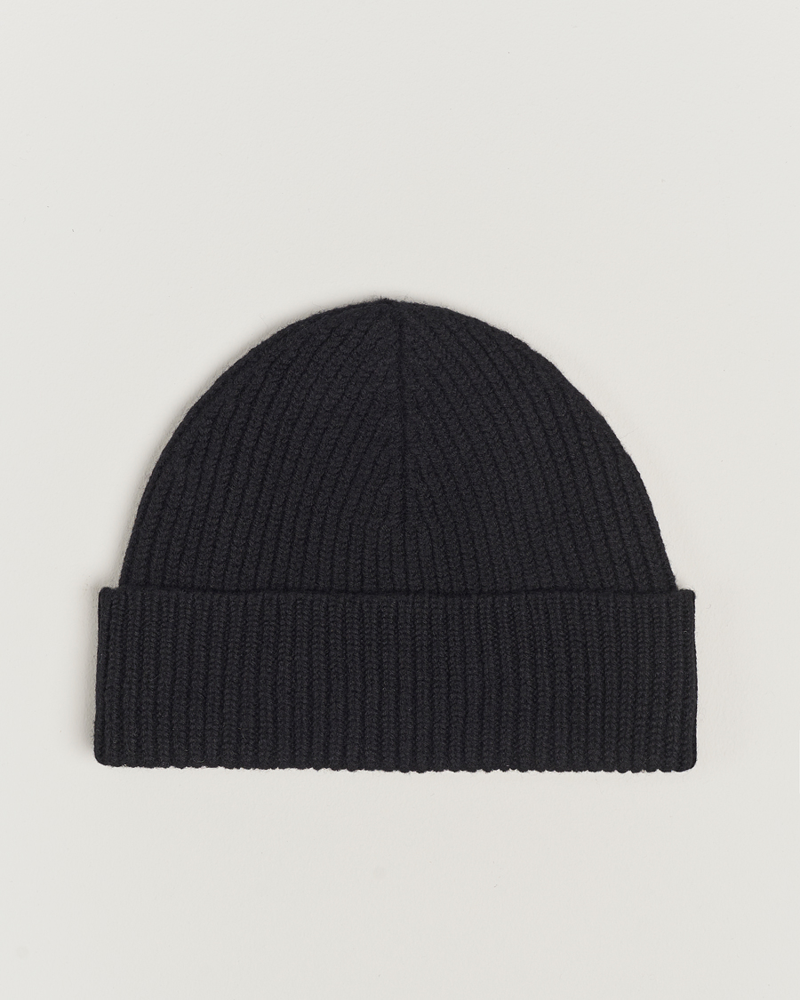 Homme | AMI Heart Logo Beanie Black | AMI | Heart Logo Beanie Black