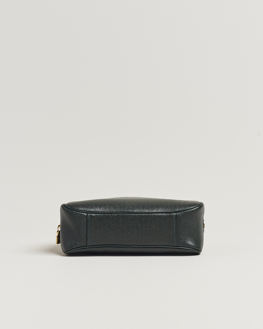 Heren | Louis Vuitton Pre-Owned Pochette Accessoir Washbag Green | Louis Vuitton Pre-Owned | Pochette Accessoir Washbag Green