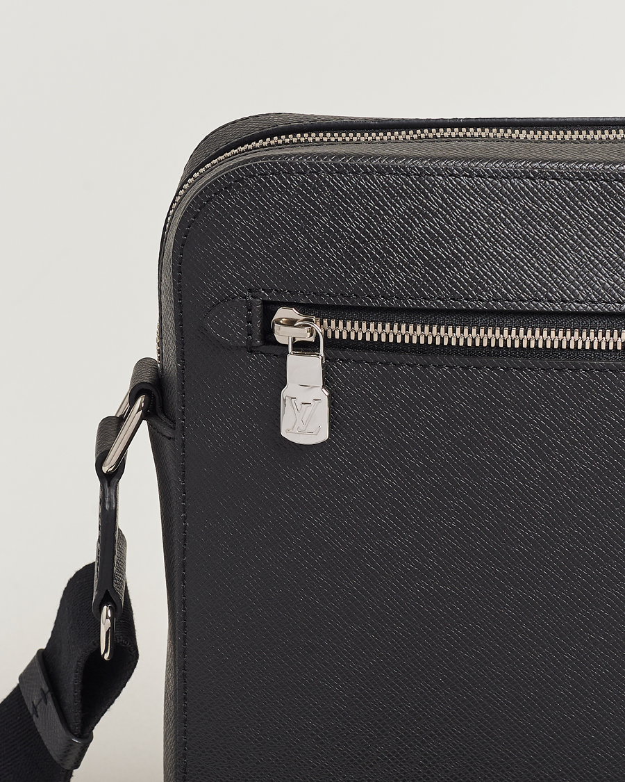 Heren | Louis Vuitton Pre-Owned Anton Messengerbag Black | Louis Vuitton Pre-Owned | Anton Messengerbag Black