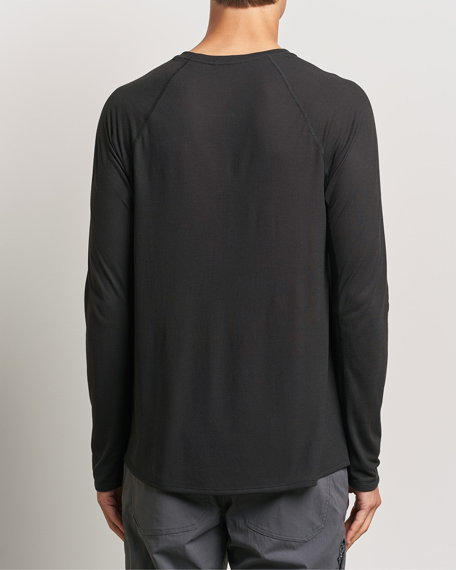 Homme | T-shirts | Patagonia | Long Sleeve Cap Cool Trail Graphic Shirt Black