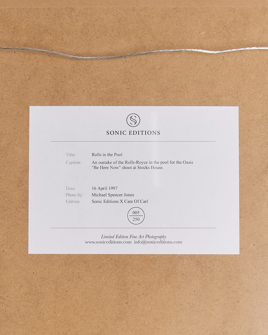 Heren | Posters | Sonic Editions | Framed Rolls in the Pool